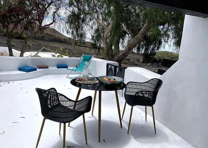 Cosy Finca, Sea Views, Jacuzzi La Asomada (Lanzarote)