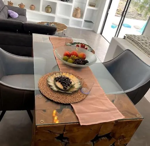 Σπίτι διακοπών Cosy Finca, Sea Views, Jacuzzi