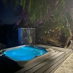 Dom wakacyjny Cosy Finca, Sea Views, Jacuzzi *