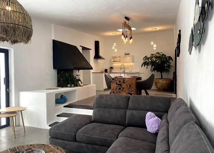 Feriehus Cosy Finca, Sea Views, Jacuzzi