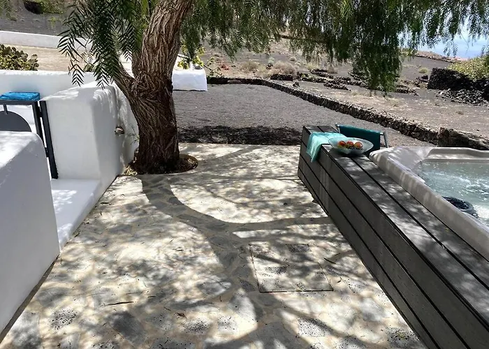 Feriehus Cosy Finca, Sea Views, Jacuzzi